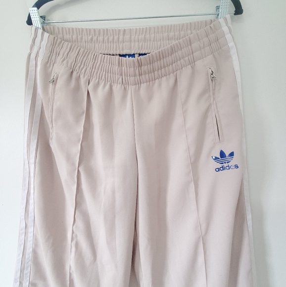 adidas Originals Beige Cropped Pants - Picture 3 of 11